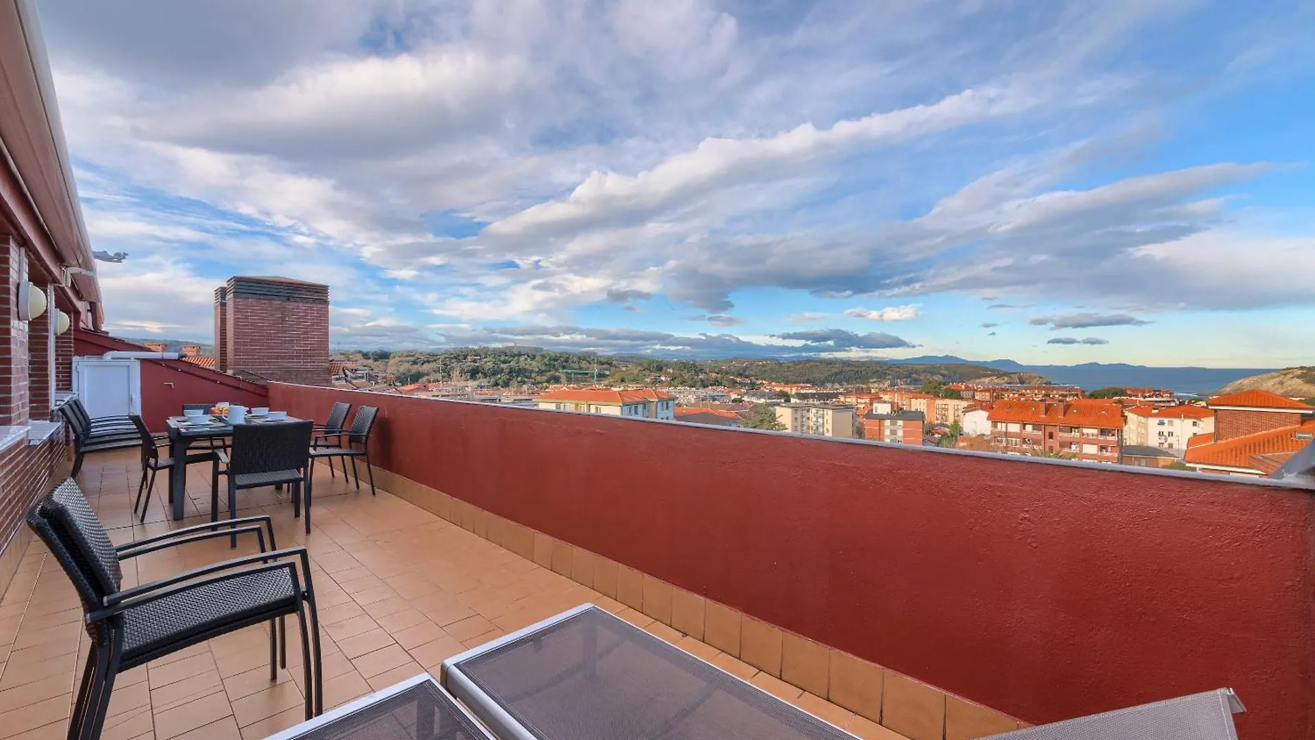 Atico Con 2 Terrazas De 25 M Cada Una Gorliz Appartement